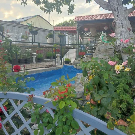 Bujtina Meraja Guest house